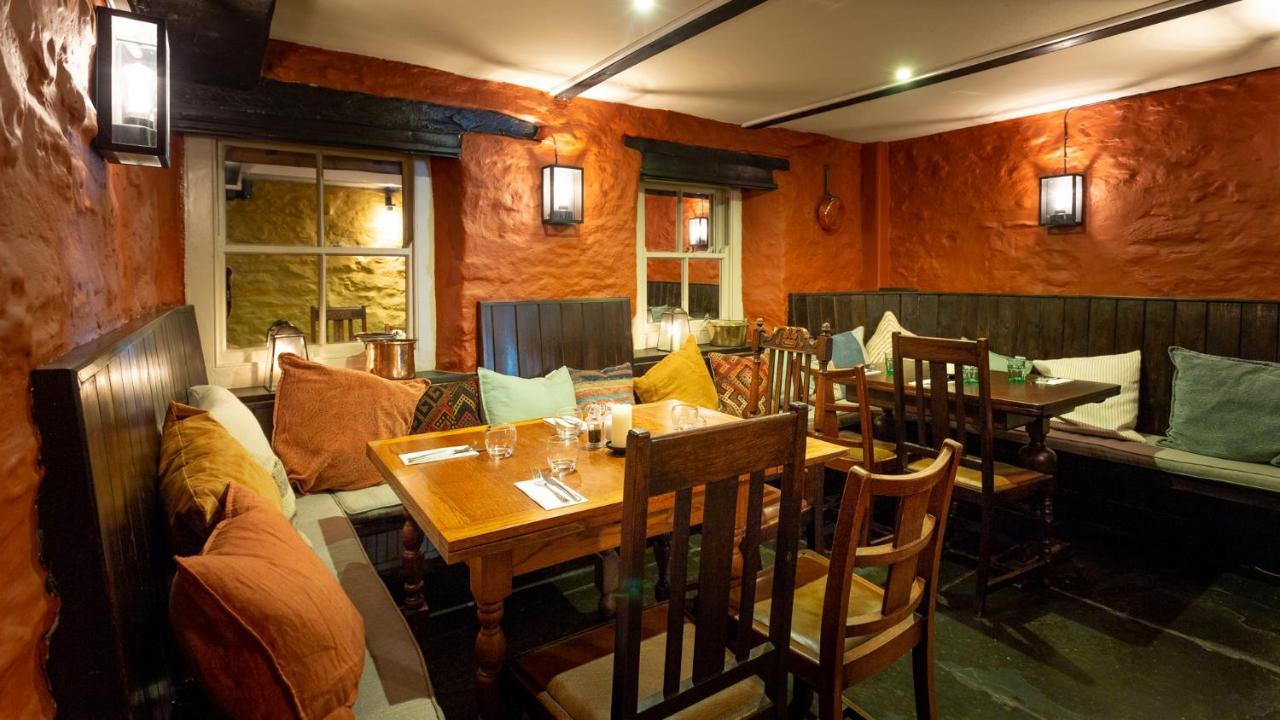 Castle Inn Lydford Extérieur photo